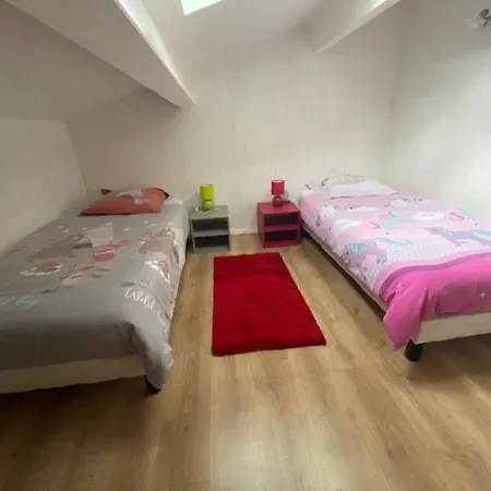 Casa de Férias Maison 3 Ch. à Avec Jardin, Wifi Et Animaux Acceptés - Fr-1-494-143