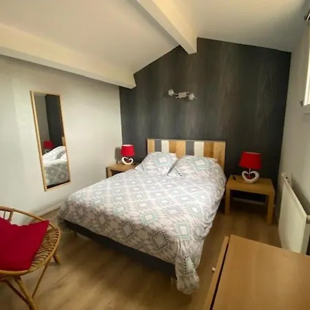 Casa de Férias Maison 3 Ch. à Avec Jardin, Wifi Et Animaux Acceptés - Fr-1-494-143 *